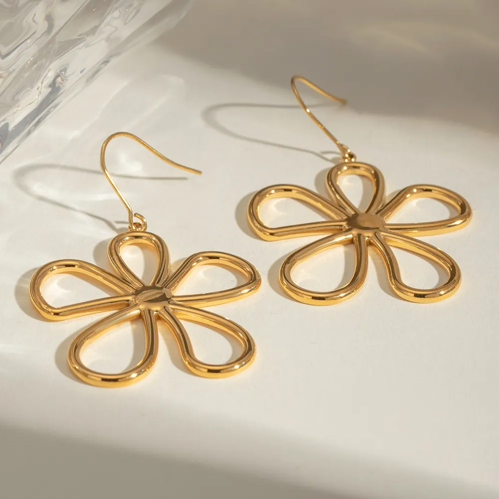 18K-Gold-Plated-Flower-Earrings-Gold-4
