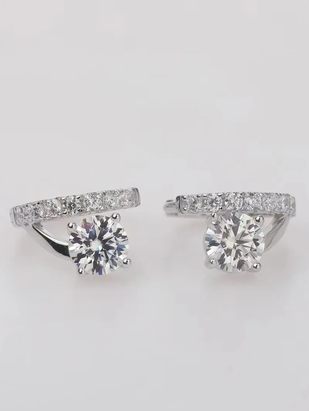 2-Carat-Moissanite-925-Sterling-Silver-Huggie-Earrings-Silver-3