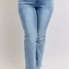 Plus Size High Waist Dad Jeans - Medium